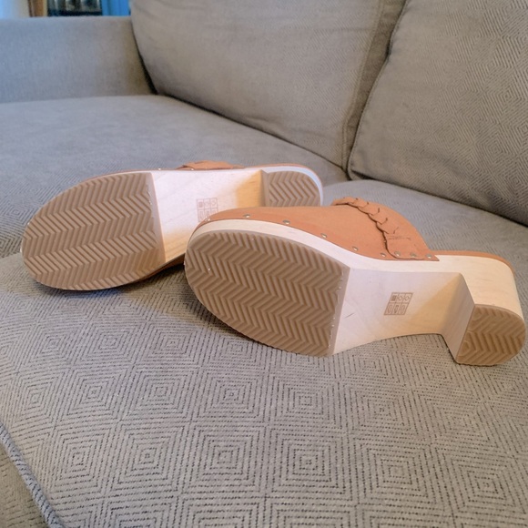 JCrew Clog - Picture 4 of 5